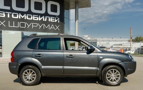 Hyundai Tucson III, 2008 год, 820 000 рублей, 2 фотография