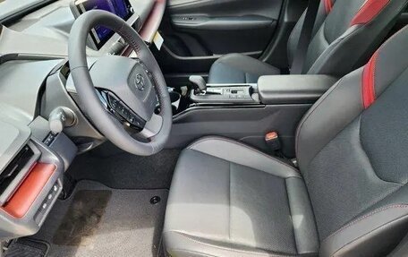Toyota Prius IV XW50, 2025 год, 4 900 000 рублей, 4 фотография