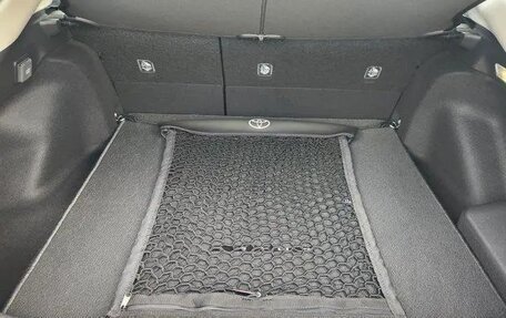 Toyota Prius IV XW50, 2025 год, 4 900 000 рублей, 12 фотография