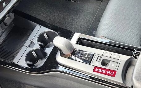 Toyota Prius IV XW50, 2025 год, 4 900 000 рублей, 19 фотография