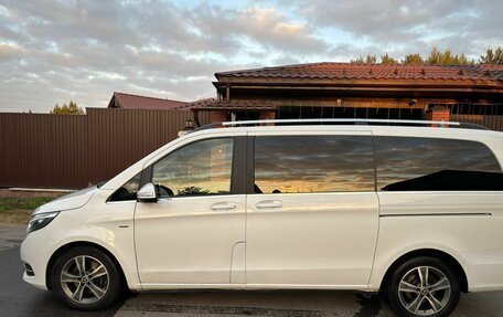 Mercedes-Benz V-Класс, 2014 год, 3 400 000 рублей, 21 фотография