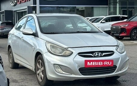 Hyundai Solaris II рестайлинг, 2012 год, 599 000 рублей, 3 фотография