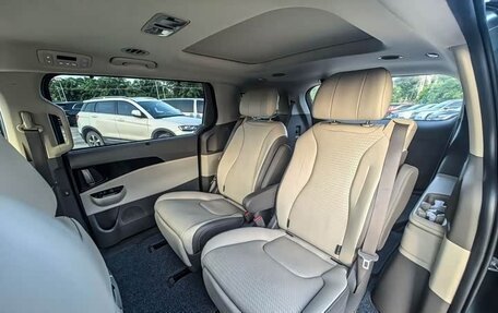 KIA Carnival, 2021 год, 3 180 000 рублей, 5 фотография