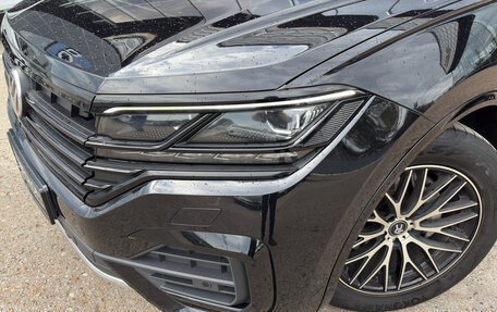 Volkswagen Touareg III, 2018 год, 4 500 000 рублей, 3 фотография