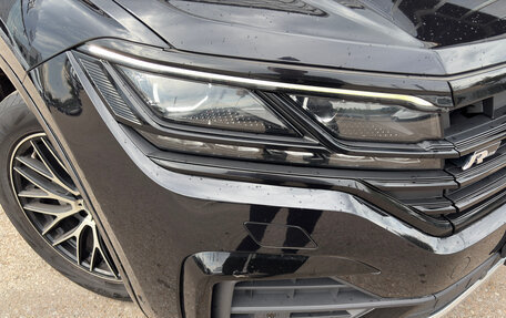 Volkswagen Touareg III, 2018 год, 4 500 000 рублей, 6 фотография