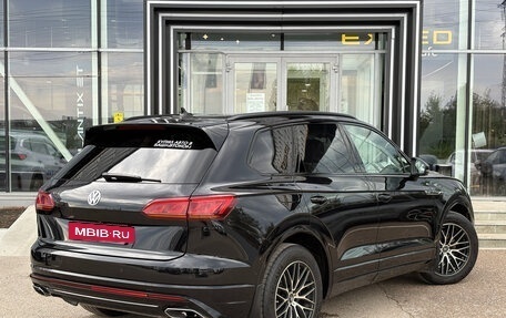 Volkswagen Touareg III, 2018 год, 4 500 000 рублей, 11 фотография