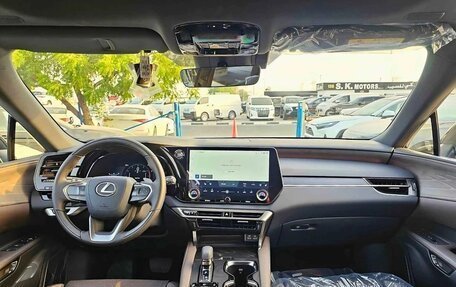 Lexus RX IV рестайлинг, 2025 год, 7 500 000 рублей, 7 фотография