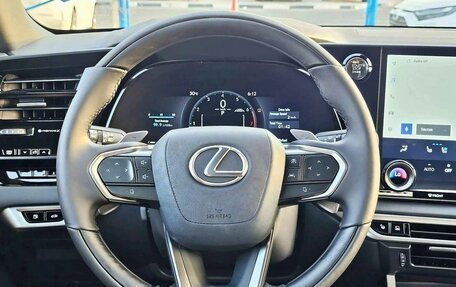 Lexus RX IV рестайлинг, 2025 год, 7 500 000 рублей, 8 фотография