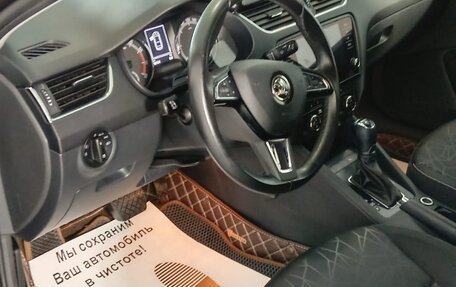 Skoda Octavia, 2018 год, 1 999 000 рублей, 5 фотография