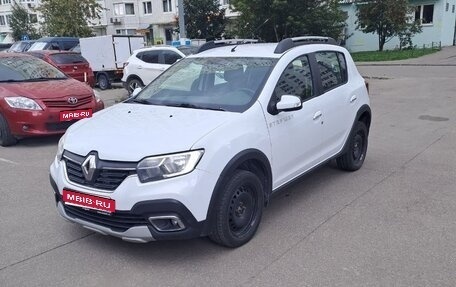 Renault Sandero II рестайлинг, 2018 год, 1 200 000 рублей, 1 фотография