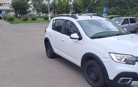 Renault Sandero II рестайлинг, 2018 год, 1 200 000 рублей, 2 фотография