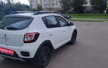 Renault Sandero II рестайлинг, 2018 год, 1 200 000 рублей, 3 фотография