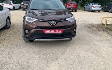 Toyota RAV4, 2017 год, 1 500 000 рублей, 2 фотография