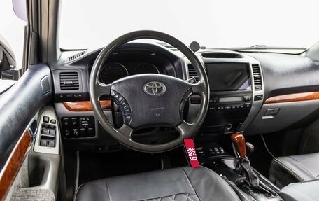 Toyota Land Cruiser Prado 120 рестайлинг, 2008 год, 1 658 000 рублей, 31 фотография
