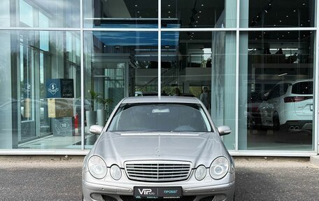 Mercedes-Benz E-Класс, 2004 год, 765 000 рублей, 2 фотография