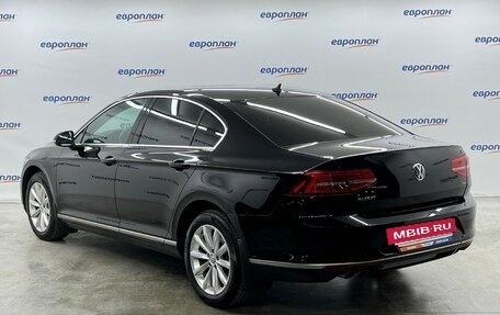 Volkswagen Passat B8 рестайлинг, 2017 год, 1 999 000 рублей, 4 фотография