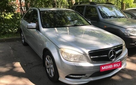Mercedes-Benz C-Класс, 2010 год, 980 000 рублей, 2 фотография