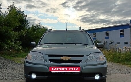 Chevrolet Niva I рестайлинг, 2014 год, 730 000 рублей, 2 фотография