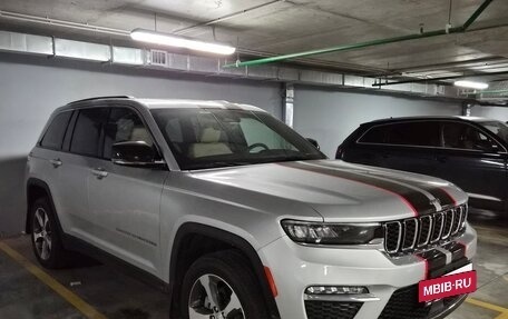 Jeep Grand Cherokee, 2023 год, 6 600 000 рублей, 2 фотография