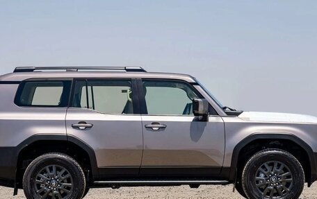 Toyota Land Cruiser Prado, 2025 год, 5 800 000 рублей, 8 фотография