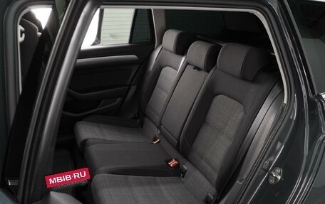 Volkswagen Passat B8 рестайлинг, 2019 год, 1 999 000 рублей, 9 фотография