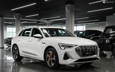 Audi e-tron I, 2022 год, 5 400 000 рублей, 2 фотография