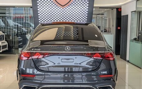 Mercedes-Benz E-Класс, 2024 год, 7 000 000 рублей, 6 фотография