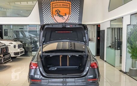 Mercedes-Benz E-Класс, 2024 год, 7 000 000 рублей, 17 фотография