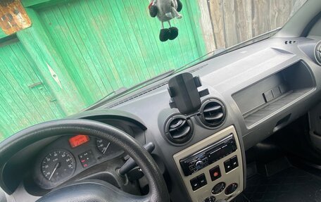 Renault Logan I, 2006 год, 270 000 рублей, 7 фотография