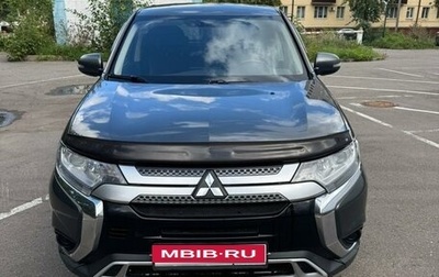 Mitsubishi Outlander III рестайлинг 3, 2019 год, 2 150 000 рублей, 1 фотография