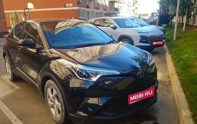 Toyota C-HR I рестайлинг, 2019 год, 2 300 000 рублей, 1 фотография