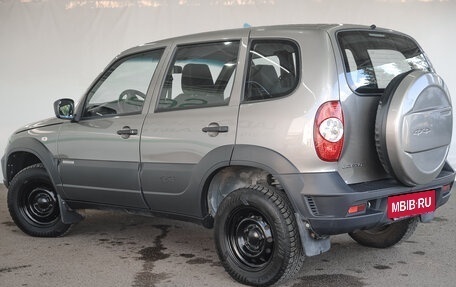Chevrolet Niva I рестайлинг, 2018 год, 790 000 рублей, 4 фотография