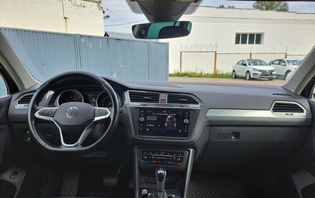 Volkswagen Tiguan II, 2021 год, 2 150 000 рублей, 14 фотография