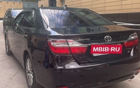 Toyota Camry, 2018 год, 2 300 000 рублей, 2 фотография