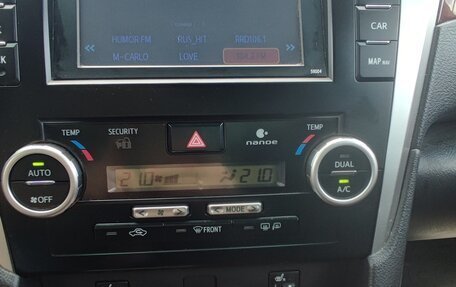 Toyota Camry, 2013 год, 1 500 000 рублей, 13 фотография