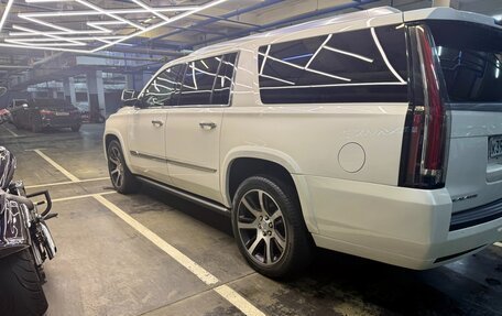 Cadillac Escalade IV, 2015 год, 4 900 000 рублей, 10 фотография