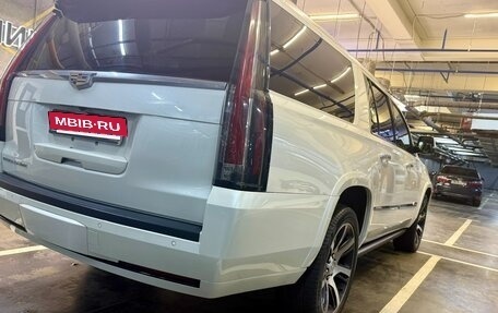 Cadillac Escalade IV, 2015 год, 4 900 000 рублей, 14 фотография