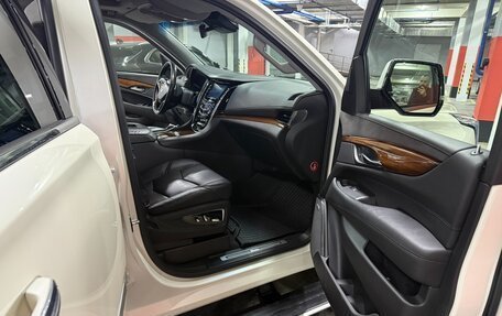 Cadillac Escalade IV, 2015 год, 4 900 000 рублей, 25 фотография