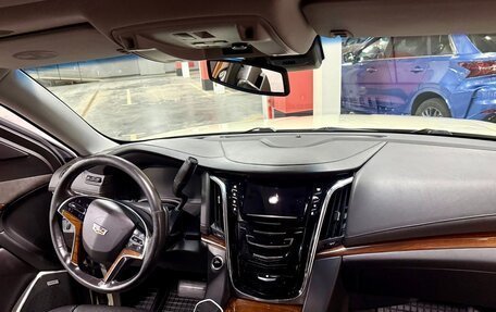 Cadillac Escalade IV, 2015 год, 4 900 000 рублей, 26 фотография