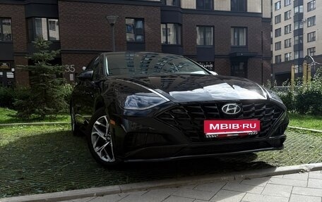 Hyundai Sonata VIII, 2020 год, 2 400 000 рублей, 1 фотография