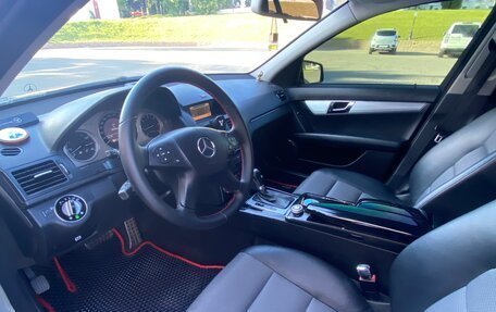Mercedes-Benz C-Класс, 2008 год, 1 300 000 рублей, 8 фотография