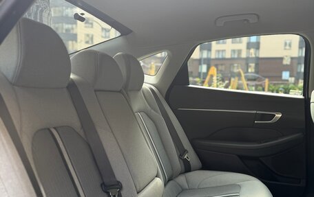 Hyundai Sonata VIII, 2020 год, 2 400 000 рублей, 14 фотография