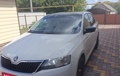 Skoda Rapid I, 2018 год, 1 077 000 рублей, 1 фотография