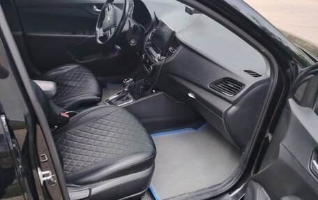Hyundai Solaris II рестайлинг, 2020 год, 1 600 000 рублей, 8 фотография