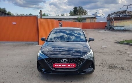 Hyundai Solaris II рестайлинг, 2020 год, 1 600 000 рублей, 4 фотография