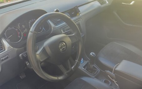 Skoda Rapid I, 2018 год, 1 077 000 рублей, 23 фотография