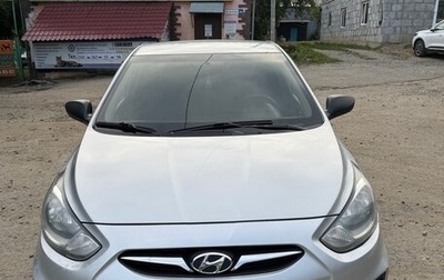 Hyundai Solaris II рестайлинг, 2013 год, 750 000 рублей, 1 фотография