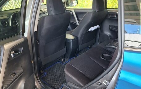 Toyota RAV4, 2015 год, 1 850 000 рублей, 3 фотография