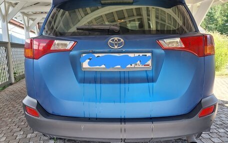 Toyota RAV4, 2015 год, 1 850 000 рублей, 5 фотография