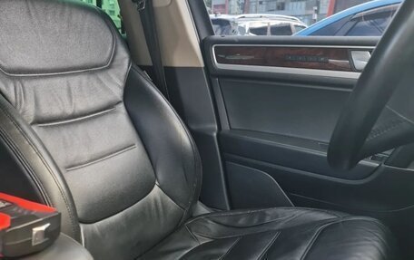 Volkswagen Touareg III, 2013 год, 2 400 000 рублей, 3 фотография